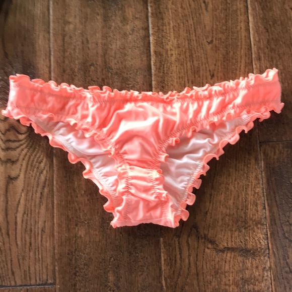 -SOLD-   Bikini bundle - Picture 2 of 8